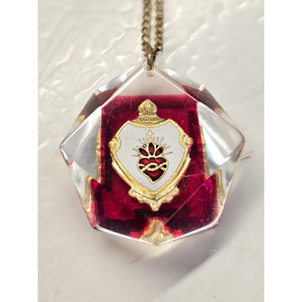 Vtg Lucite Catholic Pendant Necklace Sacred Heart Jesus Goldtone 1" Italy